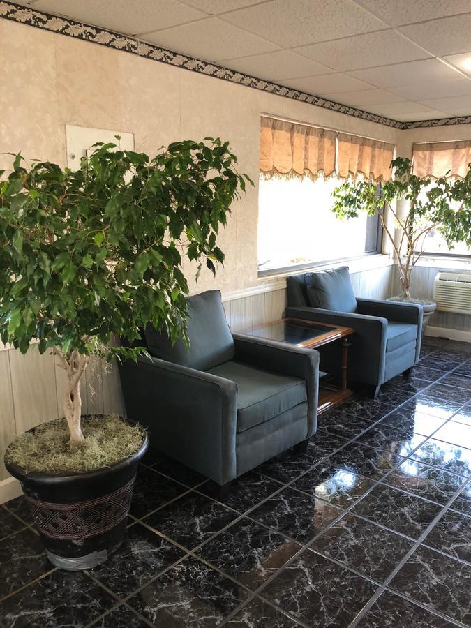 University Downtown Motel
