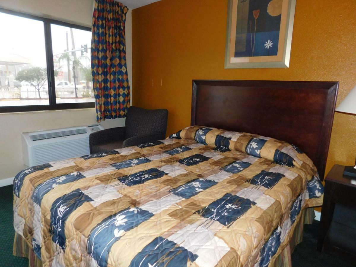 University Downtown Motel Tampa