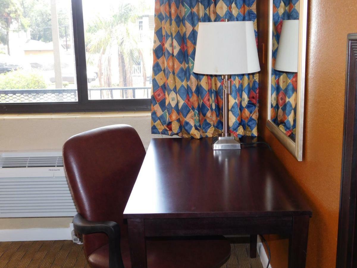 Motel University Downtown Tampa